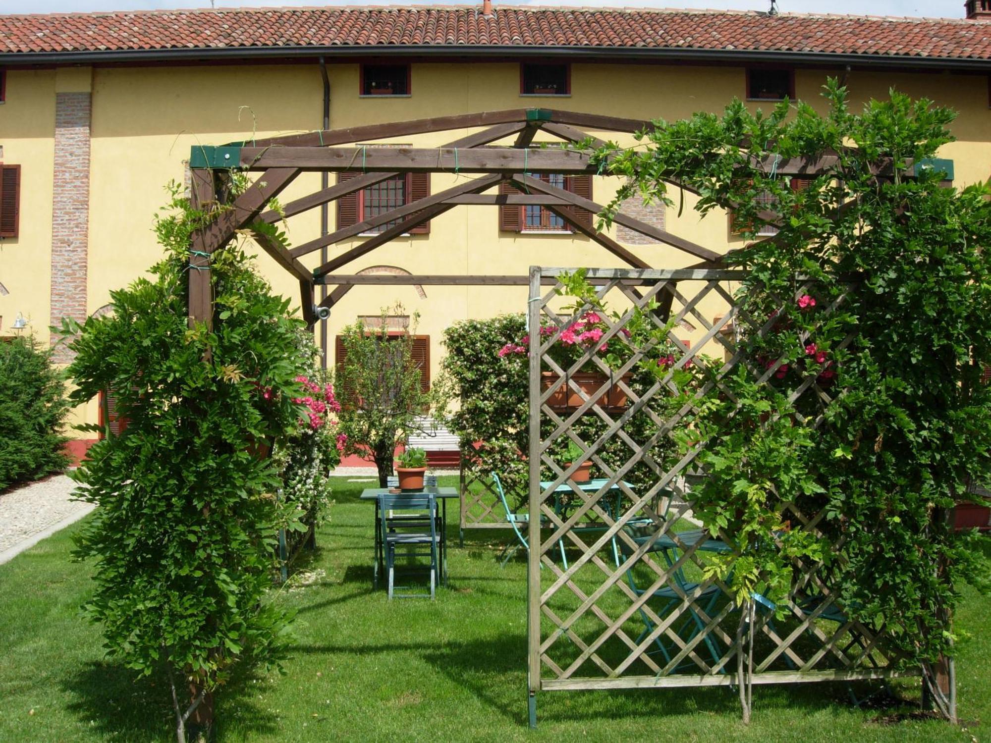 B&B Il Pioppo E La Fonte Castello d'Agogna Экстерьер фото